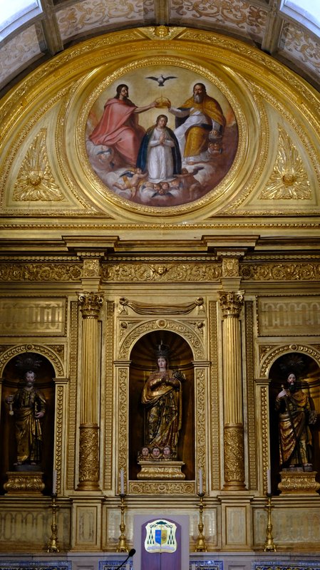 Saints in the altarpiece
